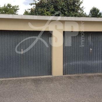 Lot de 2 garages à vendre